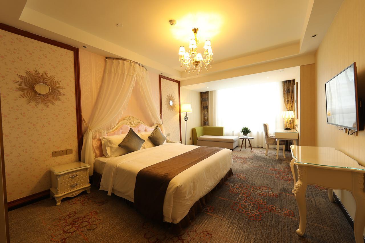 Zhi Hui Tang Feng Ze Hotel Chengdu Exterior foto